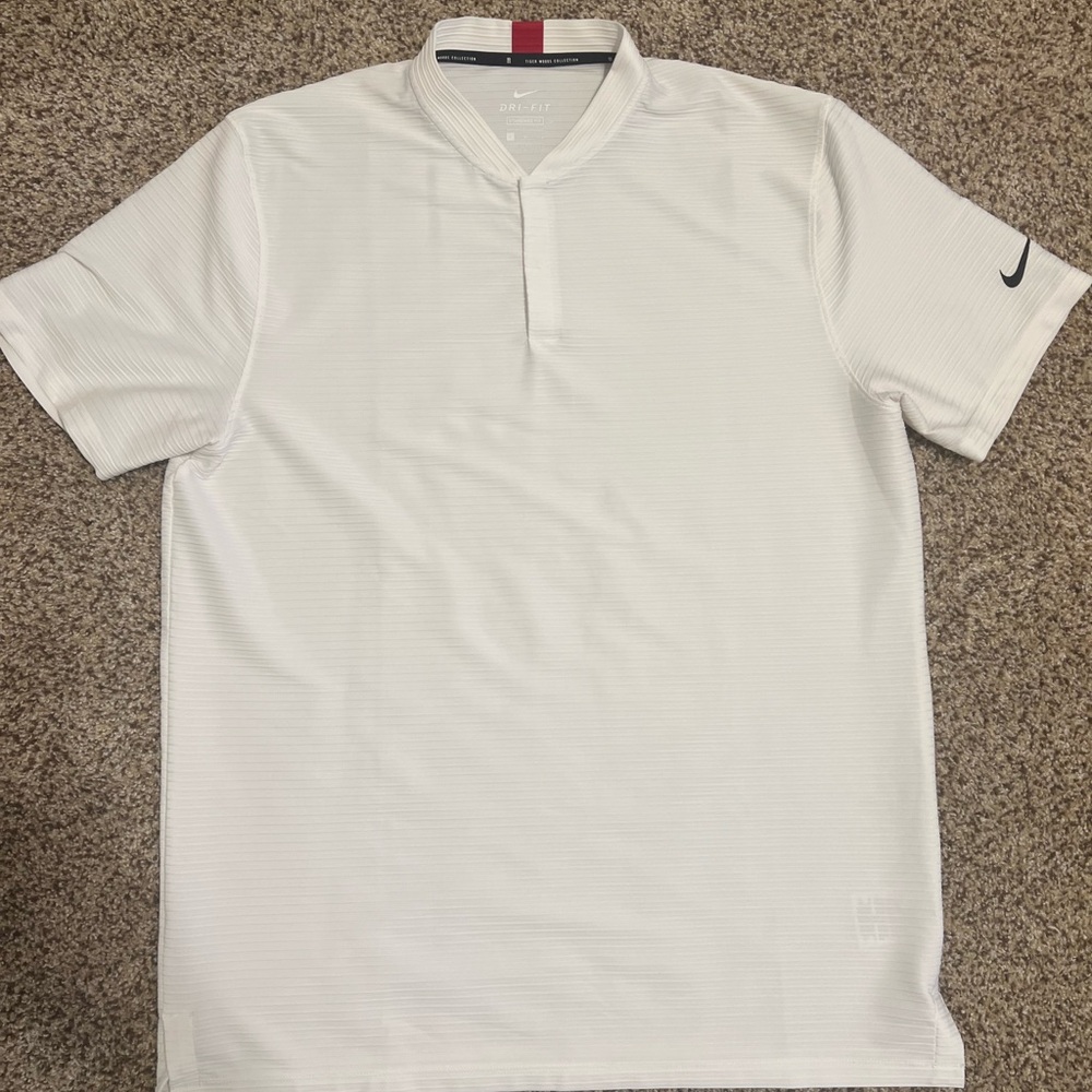 Nike Tiger Woods TW Men’s Large Blade Golf Polo